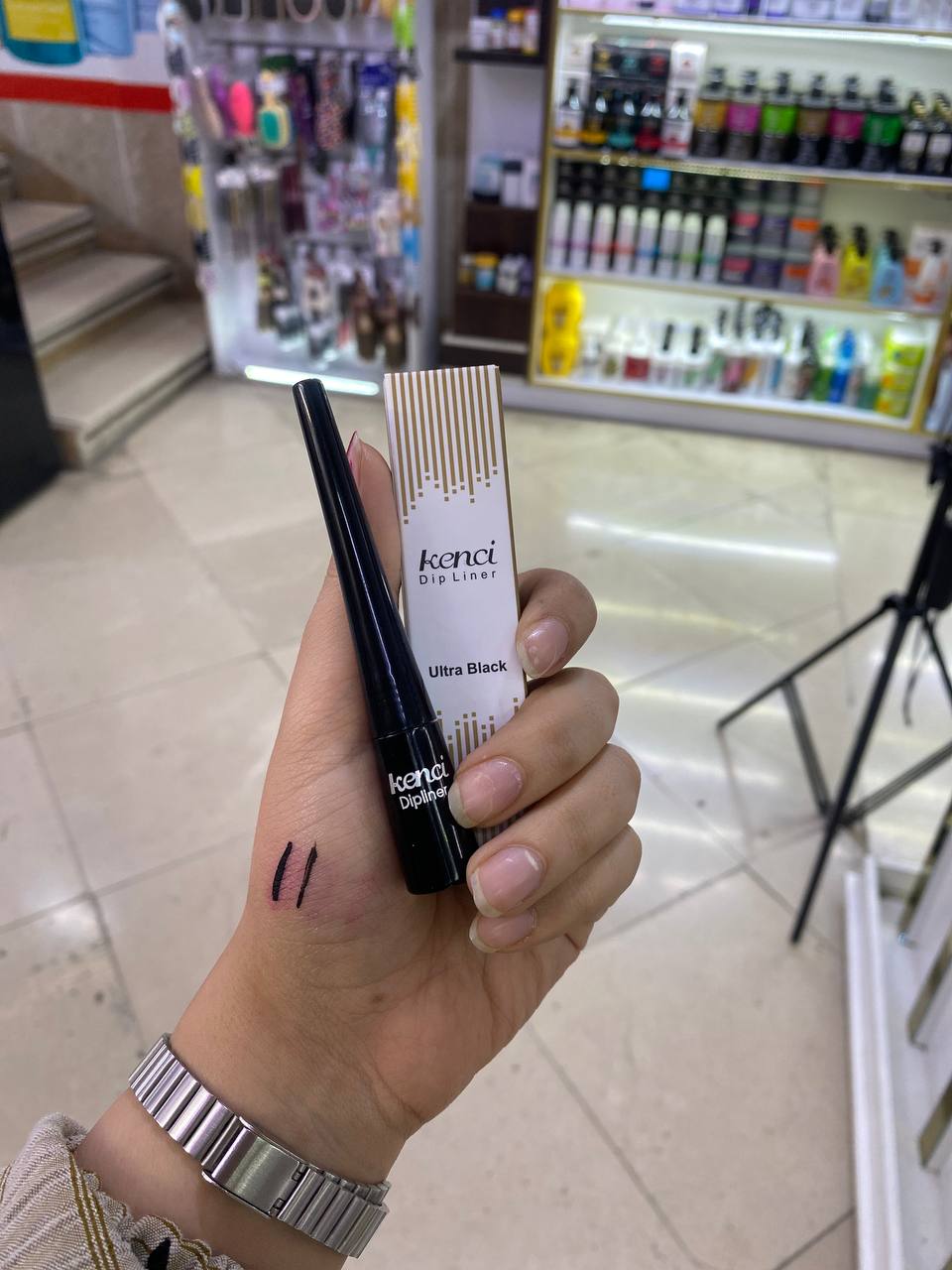 خط چشم کنسی مدل ماژیکی